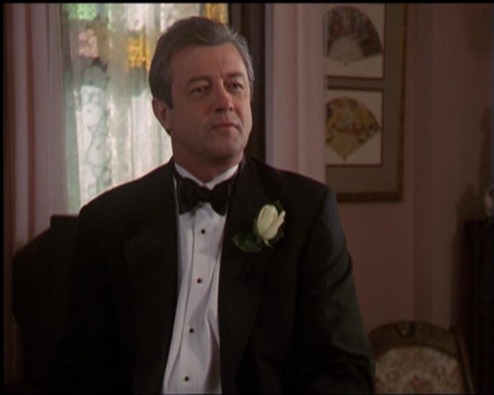 Charmed-Online-dot-518CatHouse1224.jpg Charmed-Online-dot-518CatHouse1224.jpg