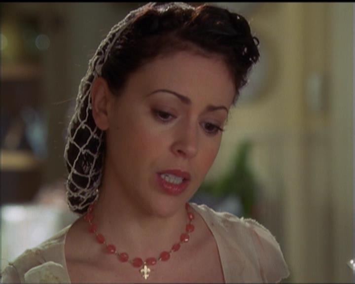 Charmed-Online-dot-518CatHouse1358.jpg Charmed-Online-dot-518CatHouse1358.jpg