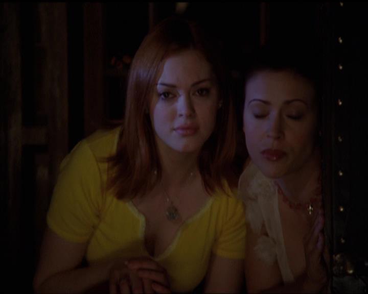 Charmed-Online-dot-518CatHouse1409.jpg Charmed-Online-dot-518CatHouse1409.jpg