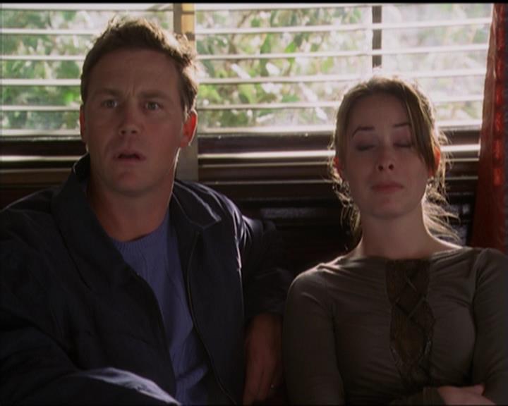 Charmed-Online-dot-518CatHouse1502.jpg Charmed-Online-dot-518CatHouse1502.jpg