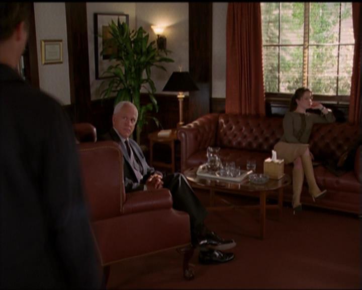 Charmed-Online-dot-518CatHouse1612.jpg Charmed-Online-dot-518CatHouse1612.jpg