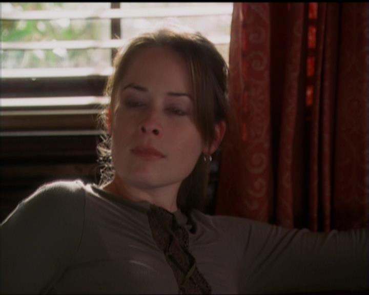 Charmed-Online-dot-518CatHouse1638.jpg Charmed-Online-dot-518CatHouse1638.jpg