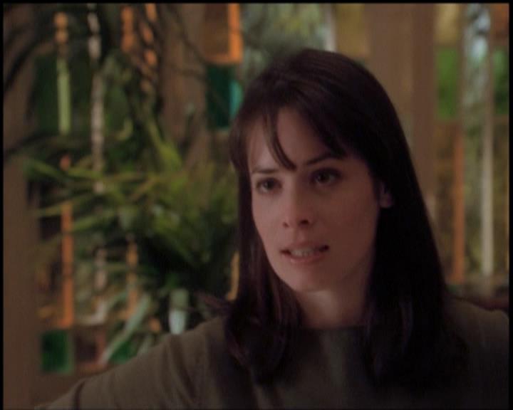 Charmed-Online-dot-518CatHouse1693.jpg Charmed-Online-dot-518CatHouse1693.jpg