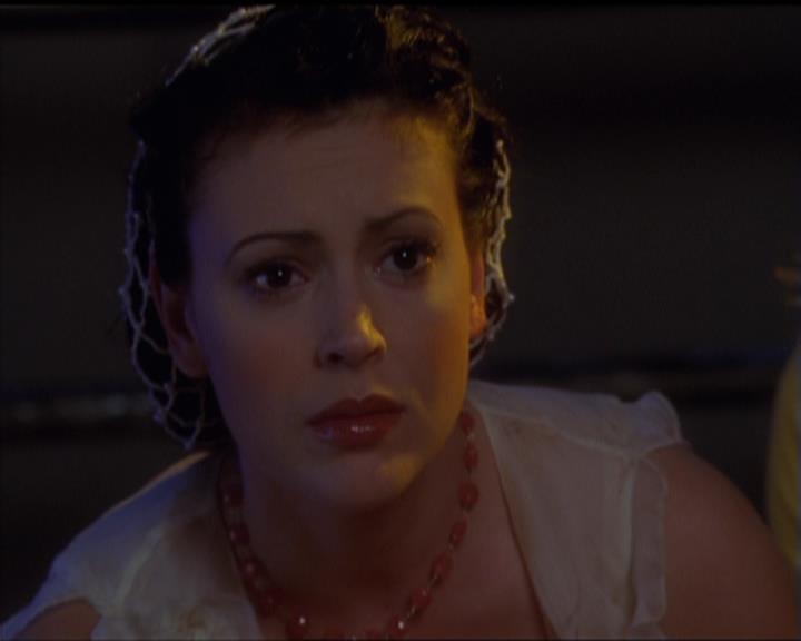 Charmed-Online-dot-518CatHouse1760.jpg Charmed-Online-dot-518CatHouse1760.jpg