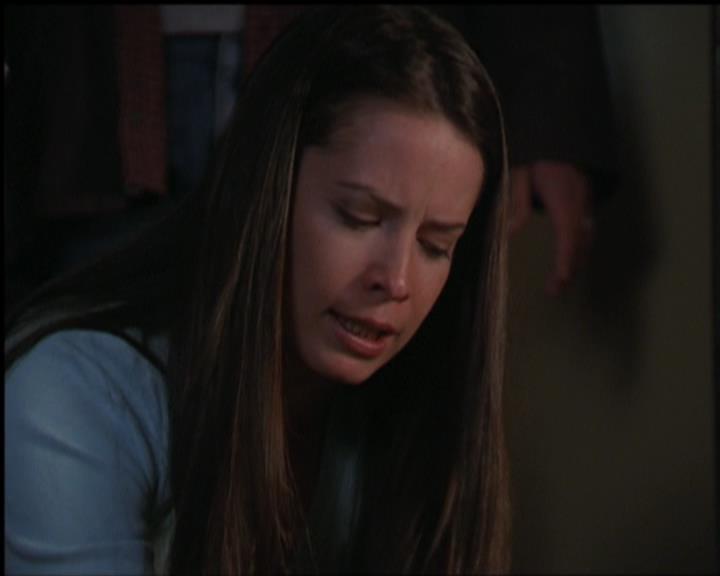 Charmed-Online-dot-518CatHouse1797.jpg Charmed-Online-dot-518CatHouse1797.jpg