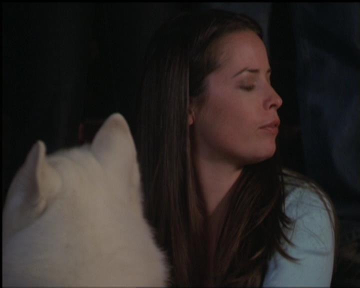 Charmed-Online-dot-518CatHouse1805.jpg Charmed-Online-dot-518CatHouse1805.jpg