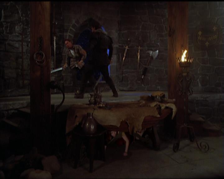 Charmed-Online-dot-518CatHouse1840.jpg Charmed-Online-dot-518CatHouse1840.jpg