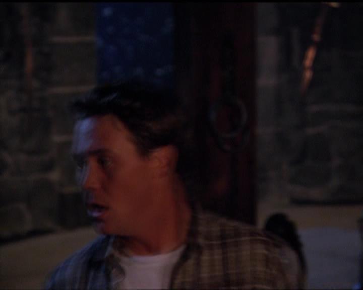 Charmed-Online-dot-518CatHouse1851.jpg Charmed-Online-dot-518CatHouse1851.jpg