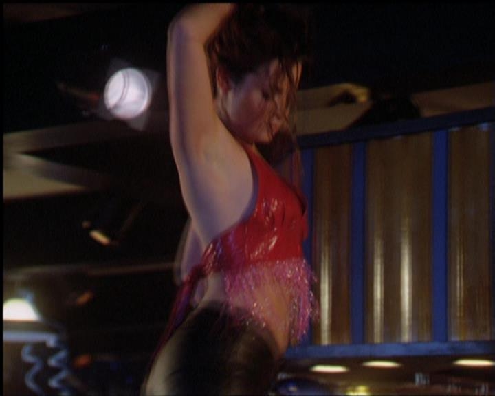 Charmed-Online-dot-518CatHouse1947.jpg Charmed-Online-dot-518CatHouse1947.jpg