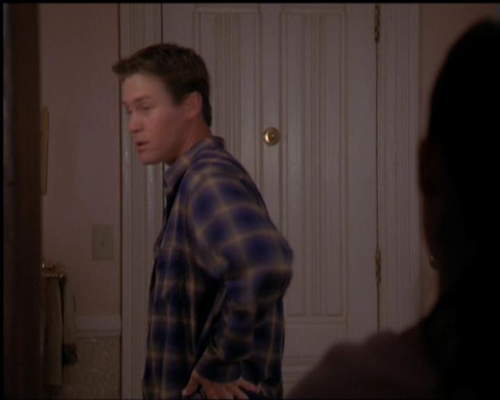 Charmed-Online-dot-518CatHouse1988.jpg Charmed-Online-dot-518CatHouse1988.jpg