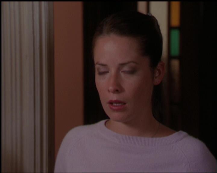 Charmed-Online-dot-518CatHouse2008.jpg Charmed-Online-dot-518CatHouse2008.jpg