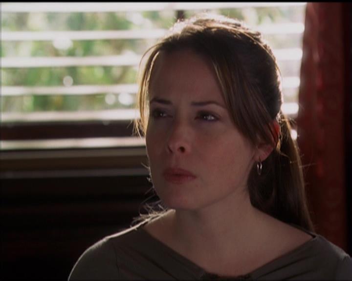 Charmed-Online-dot-518CatHouse2117.jpg Charmed-Online-dot-518CatHouse2117.jpg