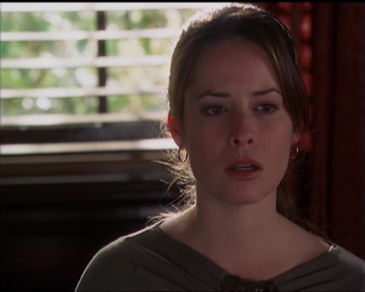 Charmed-Online-dot-518CatHouse2124.jpg Charmed-Online-dot-518CatHouse2124.jpg