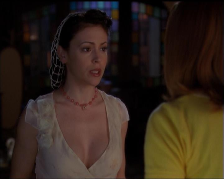 Charmed-Online-dot-518CatHouse2142.jpg Charmed-Online-dot-518CatHouse2142.jpg