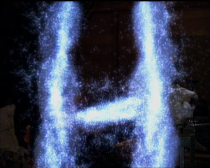 Charmed-Online-dot-518CatHouse2187.jpg Charmed-Online-dot-518CatHouse2187.jpg