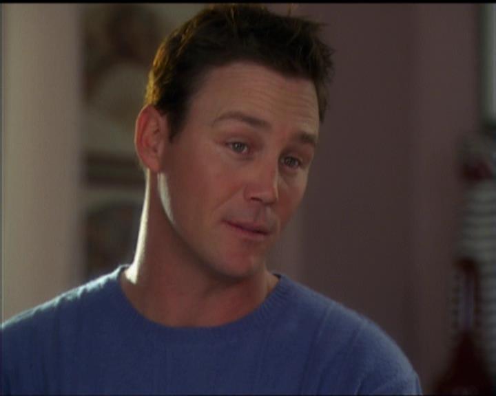 Charmed-Online-dot-518CatHouse2294.jpg Charmed-Online-dot-518CatHouse2294.jpg