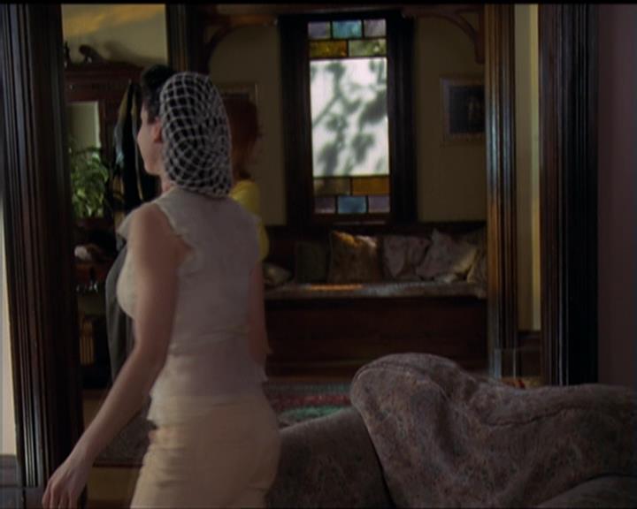 Charmed-Online-dot-518CatHouse2371.jpg Charmed-Online-dot-518CatHouse2371.jpg