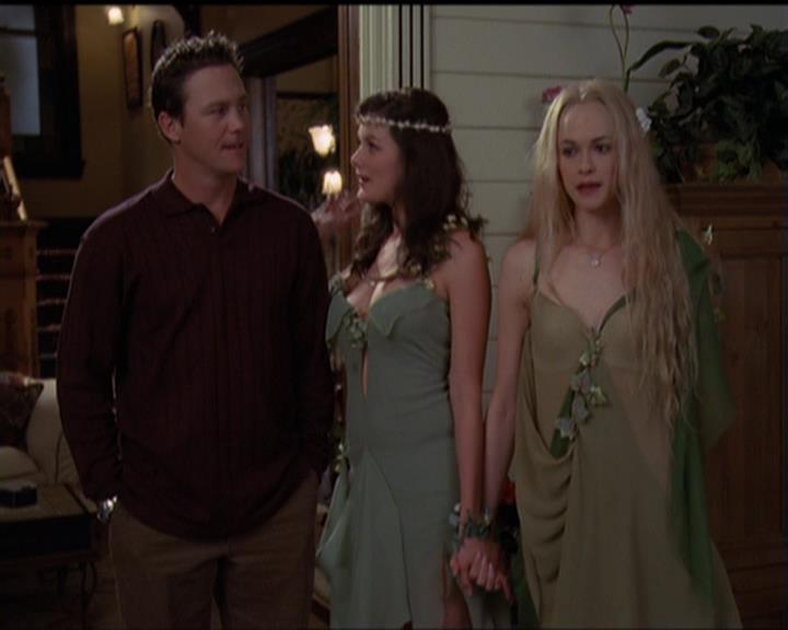 Charmed-Online-dot-519NymphsJustWantToHaveFun0988.jpg Charmed-Online-dot-519NymphsJustWantToHaveFun0988.jpg