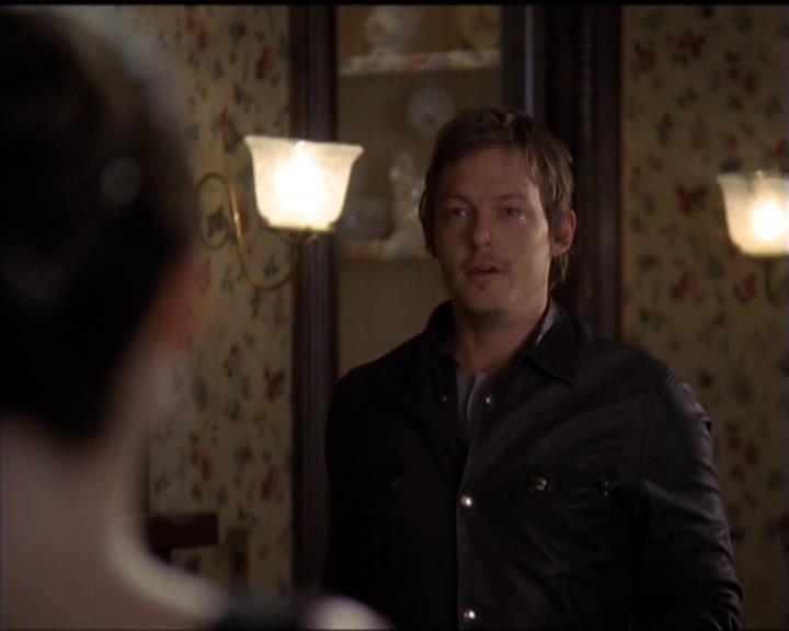 Charmed-Online-dot-net_5x20SenseAndSenseAbility0145.jpg Charmed-Online-dot-net_5x20SenseAndSenseAbility0145.jpg