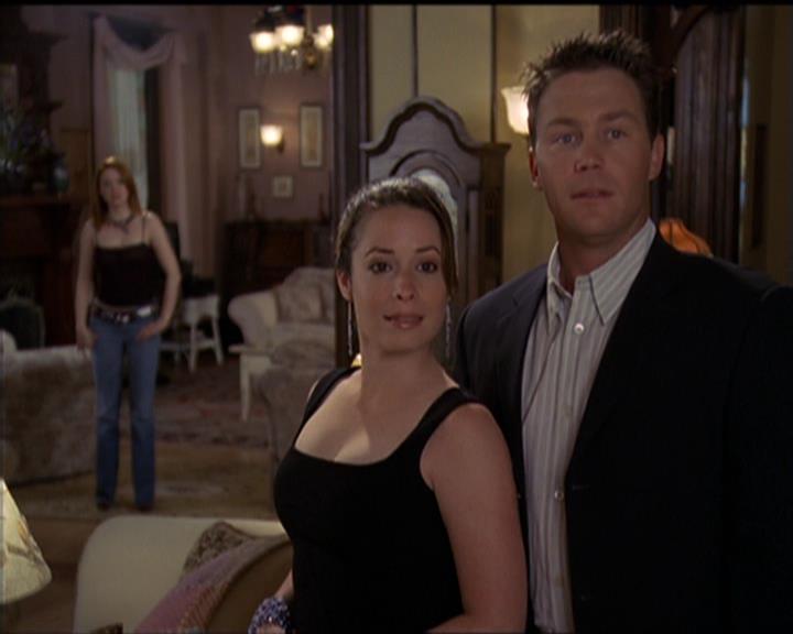 Charmed-Online-dot-net_5x20SenseAndSenseAbility0148.jpg Charmed-Online-dot-net_5x20SenseAndSenseAbility0148.jpg