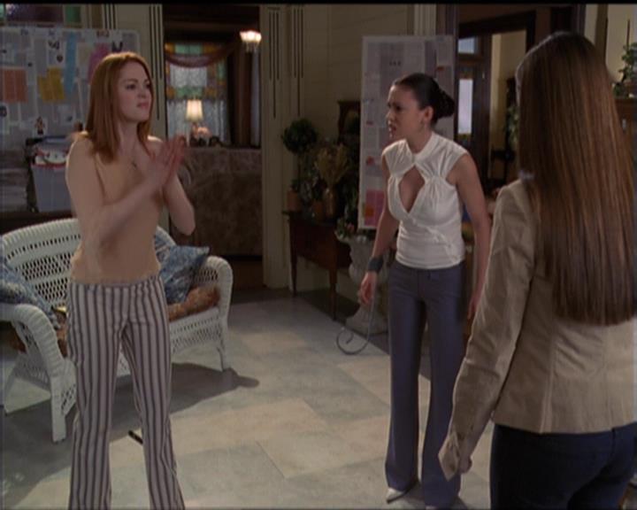 Charmed-Online-dot-net_5x20SenseAndSenseAbility1168.jpg Charmed-Online-dot-net_5x20SenseAndSenseAbility1168.jpg