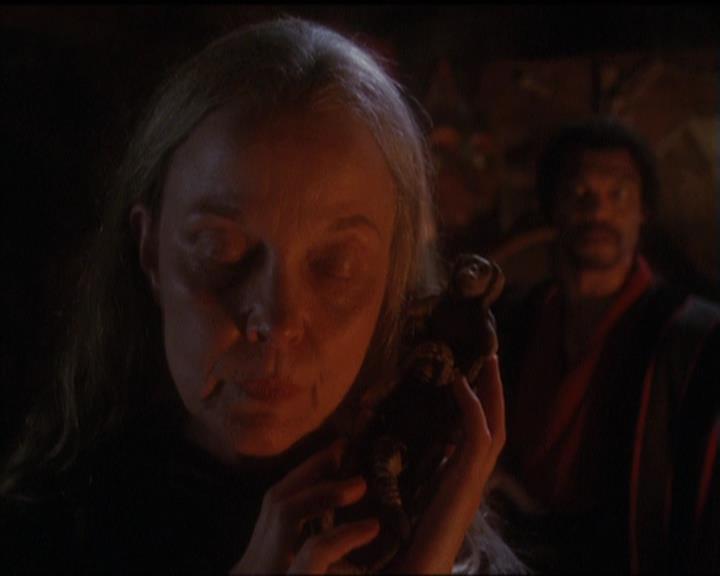 Charmed-Online-dot-net_5x20SenseAndSenseAbility1670.jpg Charmed-Online-dot-net_5x20SenseAndSenseAbility1670.jpg