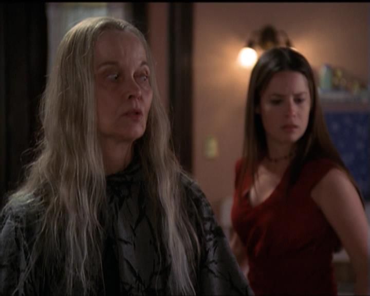 Charmed-Online-dot-net_5x20SenseAndSenseAbility2076.jpg Charmed-Online-dot-net_5x20SenseAndSenseAbility2076.jpg