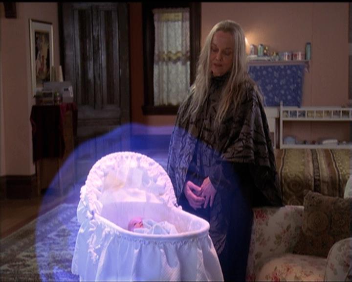 Charmed-Online-dot-net_5x20SenseAndSenseAbility2099.jpg Charmed-Online-dot-net_5x20SenseAndSenseAbility2099.jpg