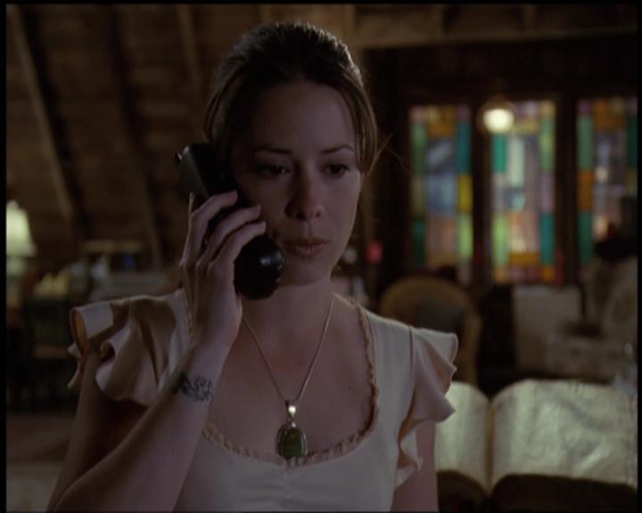 Charmed-Online-dot-net_5x21NecromancingTheStone0078.jpg Charmed-Online-dot-net_5x21NecromancingTheStone0078.jpg