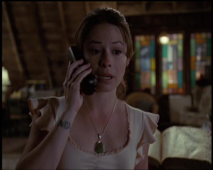 Charmed-Online-dot-net_5x21NecromancingTheStone0080.jpg Charmed-Online-dot-net_5x21NecromancingTheStone0080.jpg