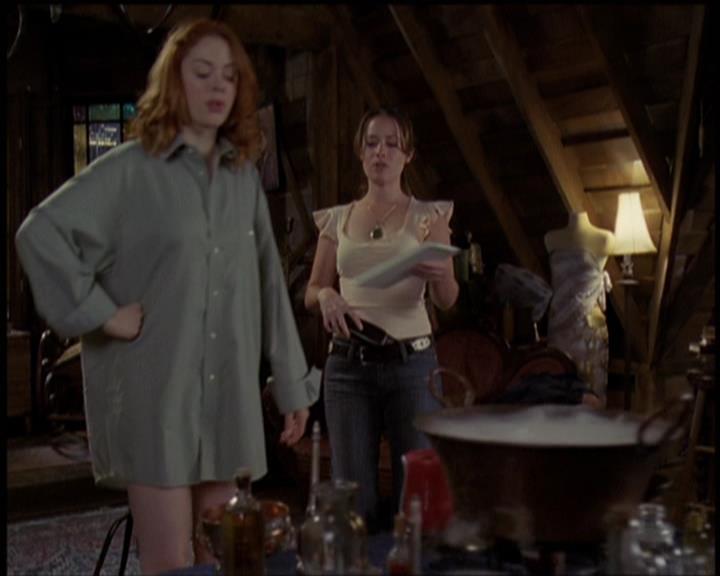 Charmed-Online-dot-net_5x21NecromancingTheStone0121.jpg Charmed-Online-dot-net_5x21NecromancingTheStone0121.jpg