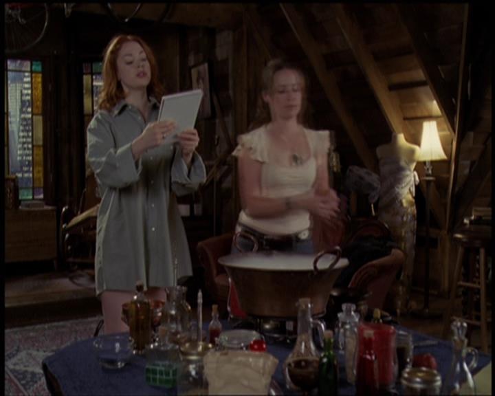 Charmed-Online-dot-net_5x21NecromancingTheStone0124.jpg Charmed-Online-dot-net_5x21NecromancingTheStone0124.jpg