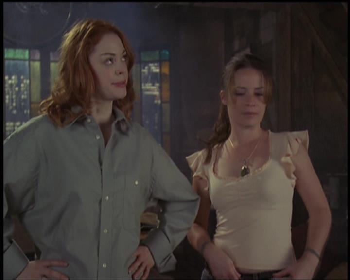 Charmed-Online-dot-net_5x21NecromancingTheStone0146.jpg Charmed-Online-dot-net_5x21NecromancingTheStone0146.jpg