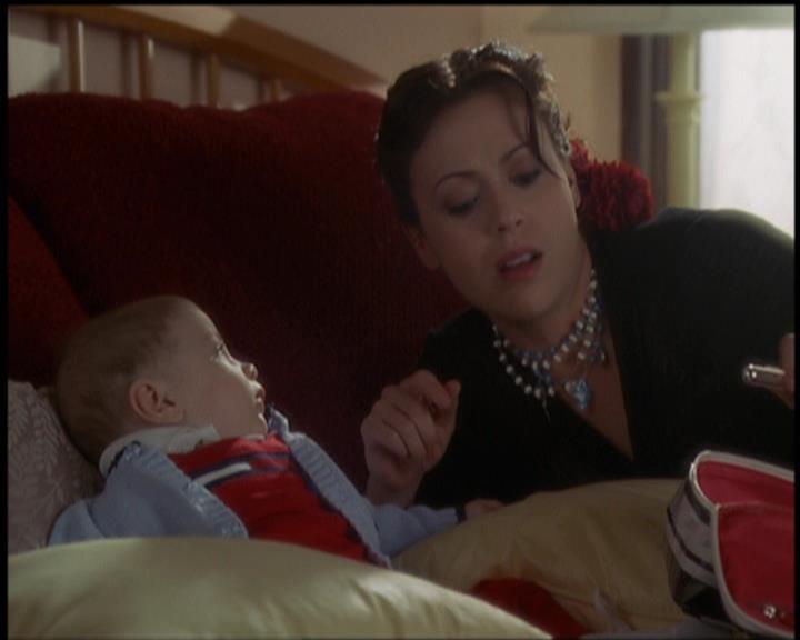 Charmed-Online-dot-net_5x21NecromancingTheStone0288.jpg Charmed-Online-dot-net_5x21NecromancingTheStone0288.jpg