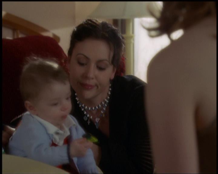 Charmed-Online-dot-net_5x21NecromancingTheStone0301.jpg Charmed-Online-dot-net_5x21NecromancingTheStone0301.jpg