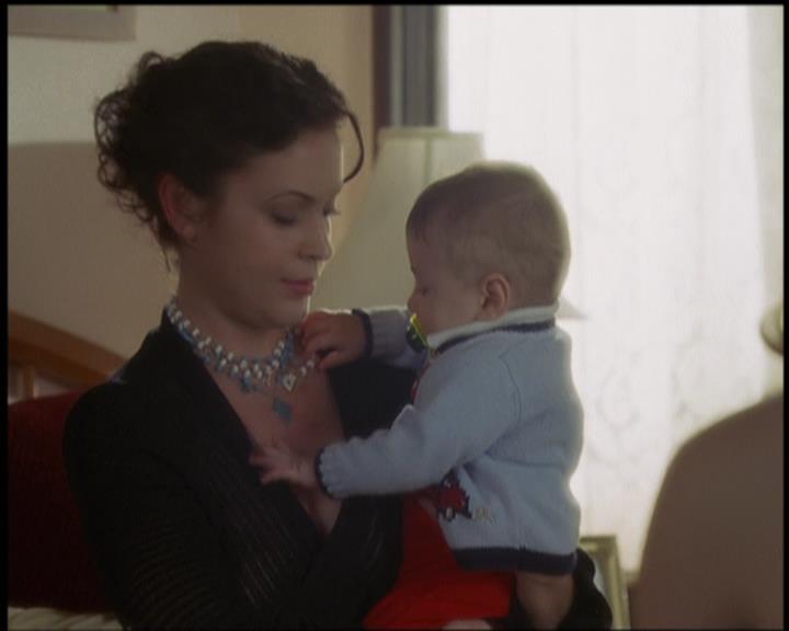 Charmed-Online-dot-net_5x21NecromancingTheStone0386.jpg Charmed-Online-dot-net_5x21NecromancingTheStone0386.jpg