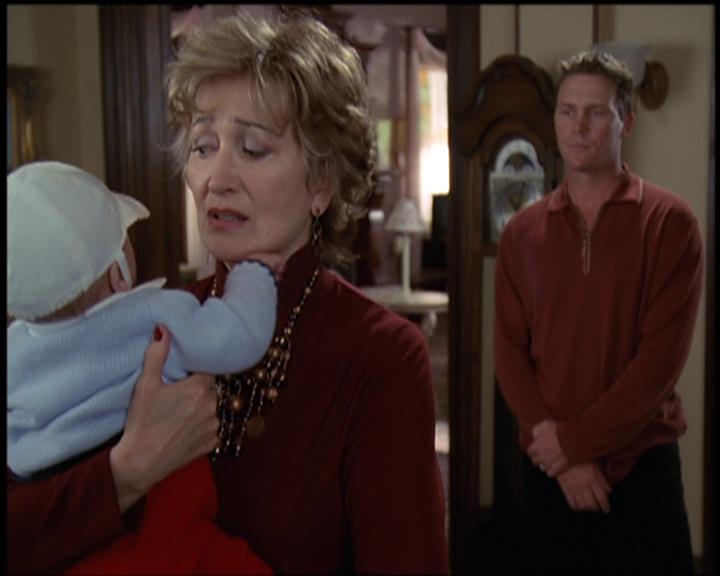 Charmed-Online-dot-net_5x21NecromancingTheStone0469.jpg Charmed-Online-dot-net_5x21NecromancingTheStone0469.jpg