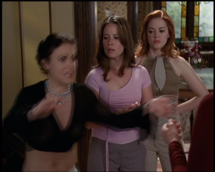 Charmed-Online-dot-net_5x21NecromancingTheStone0506.jpg Charmed-Online-dot-net_5x21NecromancingTheStone0506.jpg