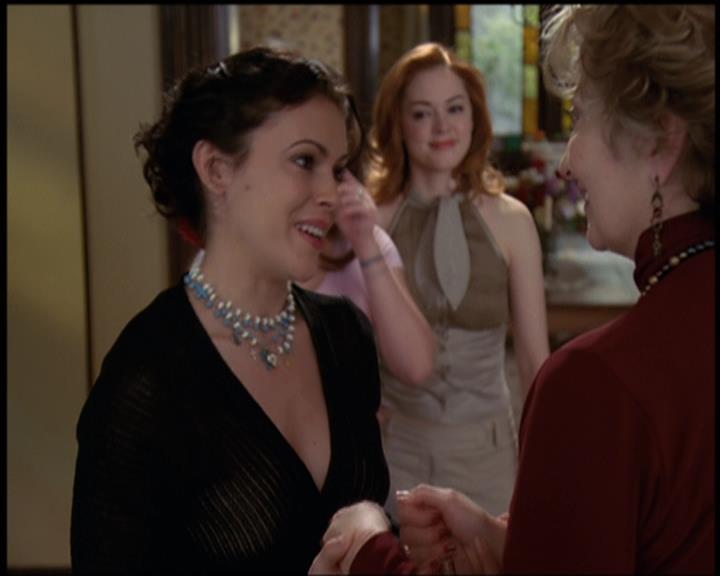 Charmed-Online-dot-net_5x21NecromancingTheStone0511.jpg Charmed-Online-dot-net_5x21NecromancingTheStone0511.jpg