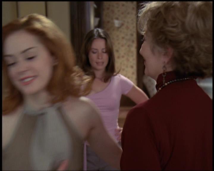 Charmed-Online-dot-net_5x21NecromancingTheStone0518.jpg Charmed-Online-dot-net_5x21NecromancingTheStone0518.jpg