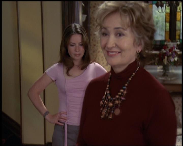 Charmed-Online-dot-net_5x21NecromancingTheStone0519.jpg