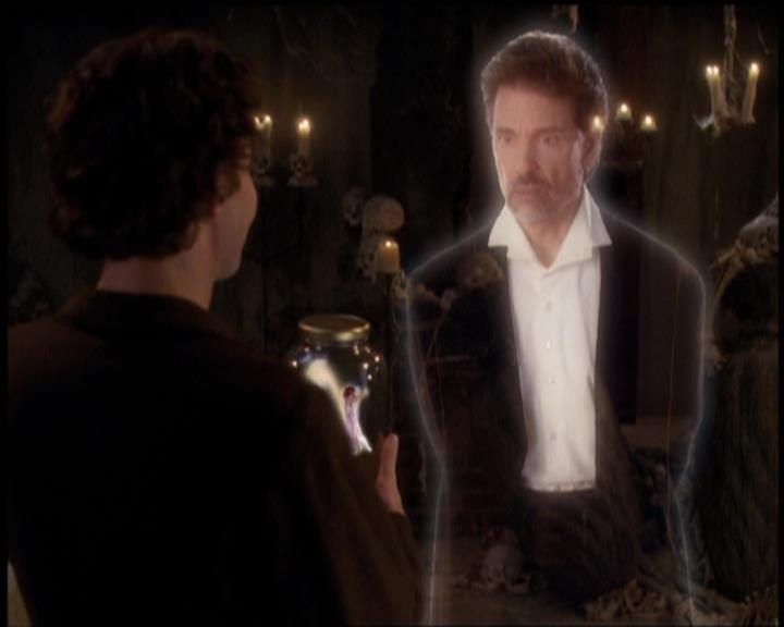 Charmed-Online-dot-net_5x21NecromancingTheStone0569.jpg Charmed-Online-dot-net_5x21NecromancingTheStone0569.jpg