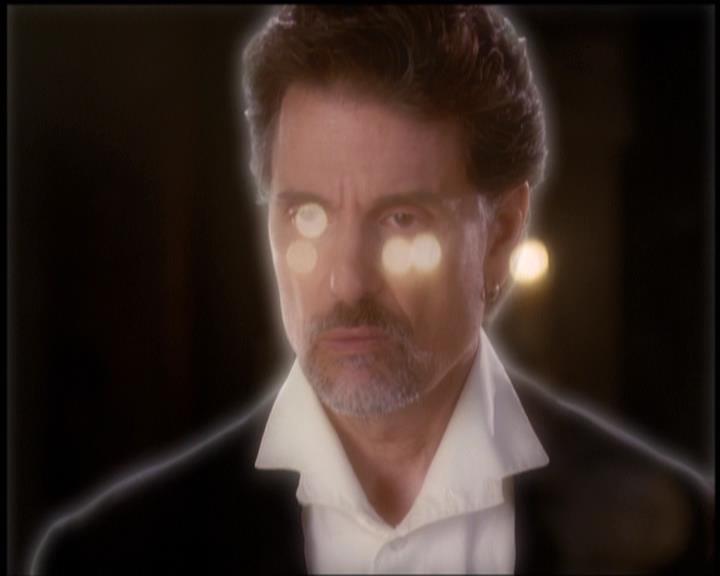 Charmed-Online-dot-net_5x21NecromancingTheStone0576.jpg Charmed-Online-dot-net_5x21NecromancingTheStone0576.jpg