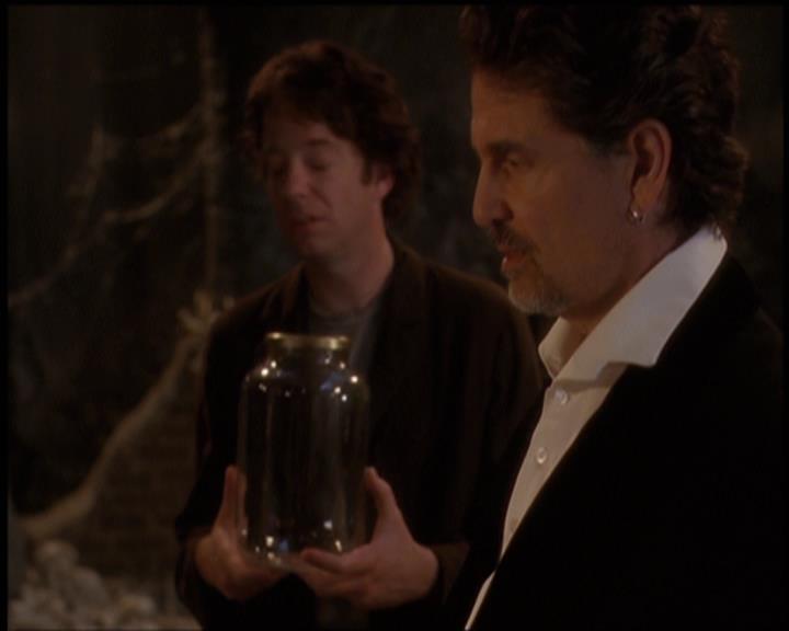 Charmed-Online-dot-net_5x21NecromancingTheStone0601.jpg Charmed-Online-dot-net_5x21NecromancingTheStone0601.jpg