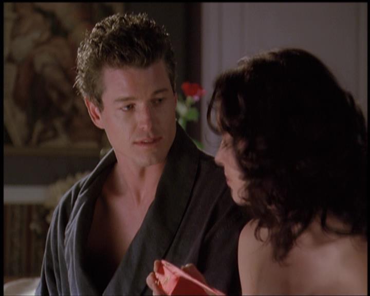 Charmed-Online-dot-net_5x21NecromancingTheStone0723.jpg Charmed-Online-dot-net_5x21NecromancingTheStone0723.jpg