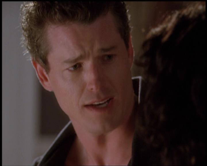 Charmed-Online-dot-net_5x21NecromancingTheStone0750.jpg Charmed-Online-dot-net_5x21NecromancingTheStone0750.jpg