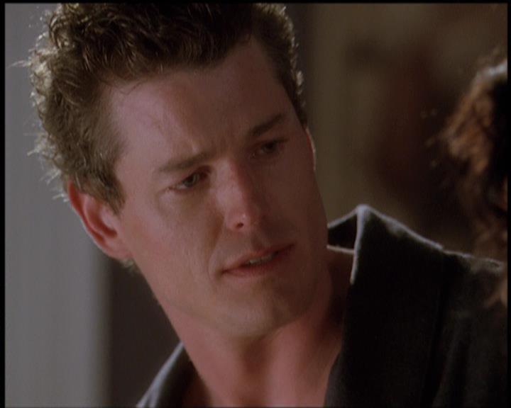 Charmed-Online-dot-net_5x21NecromancingTheStone0780.jpg Charmed-Online-dot-net_5x21NecromancingTheStone0780.jpg