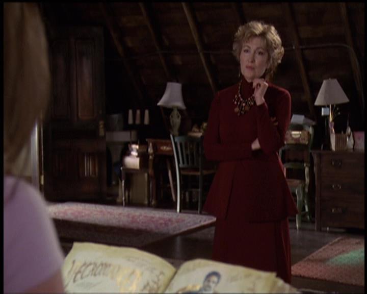 Charmed-Online-dot-net_5x21NecromancingTheStone0919.jpg Charmed-Online-dot-net_5x21NecromancingTheStone0919.jpg