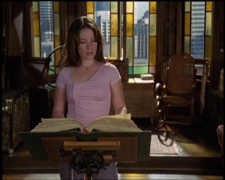 Charmed-Online-dot-net_5x21NecromancingTheStone0926.jpg