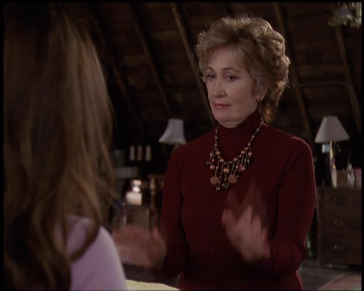 Charmed-Online-dot-net_5x21NecromancingTheStone0937.jpg Charmed-Online-dot-net_5x21NecromancingTheStone0937.jpg